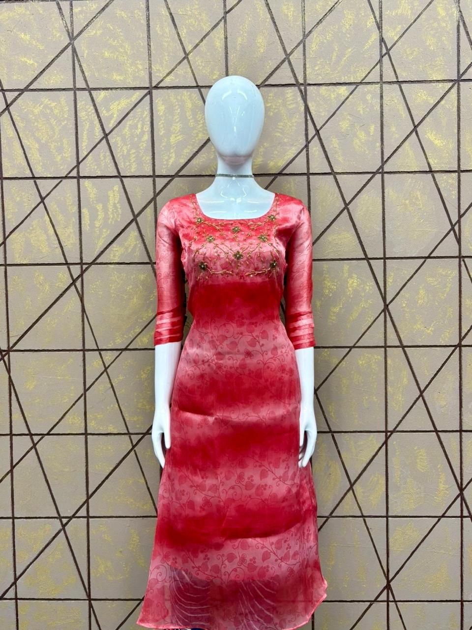 1. A Beautiful Handwork Kurthi