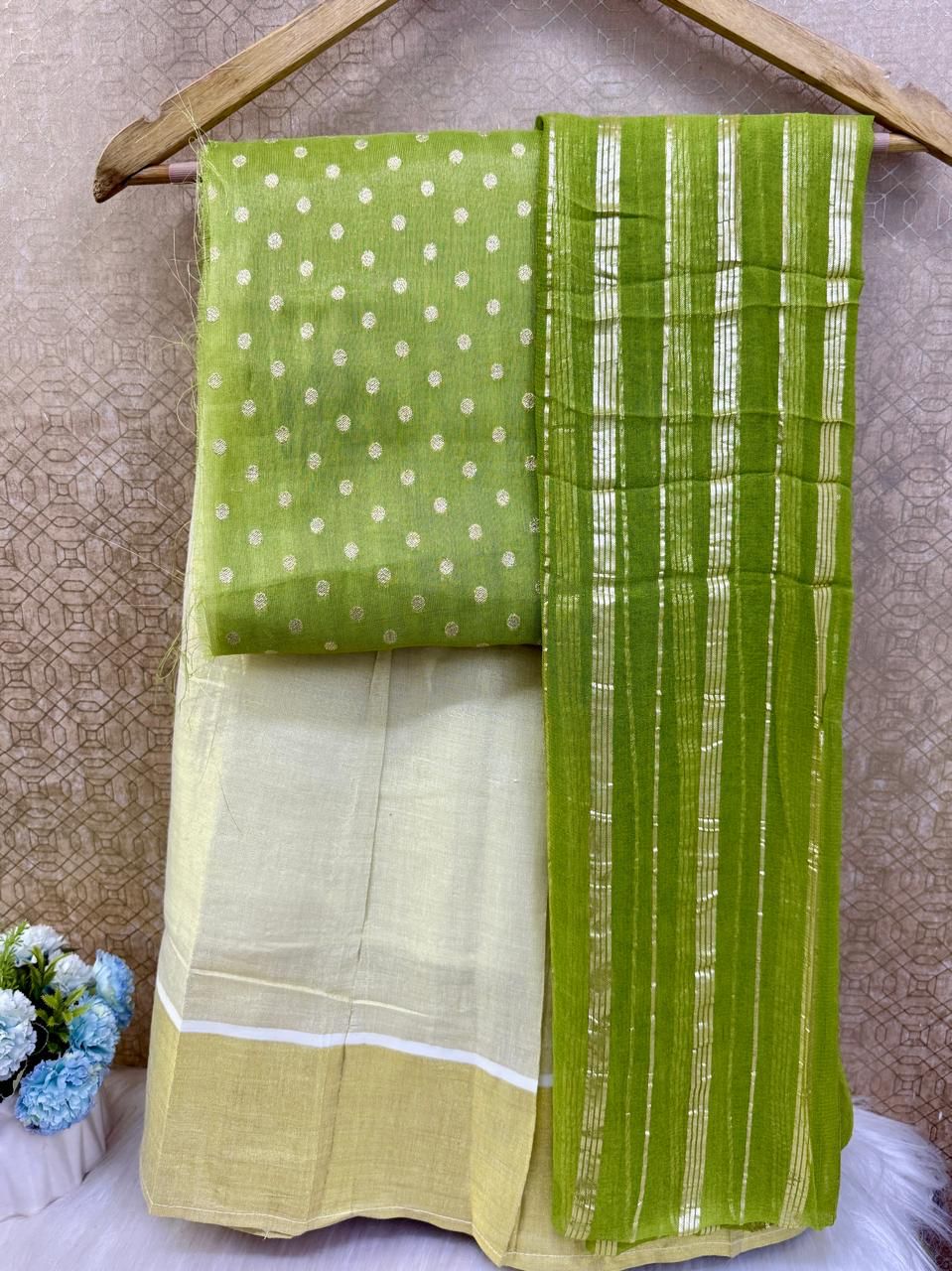 1. A A Dhawani set