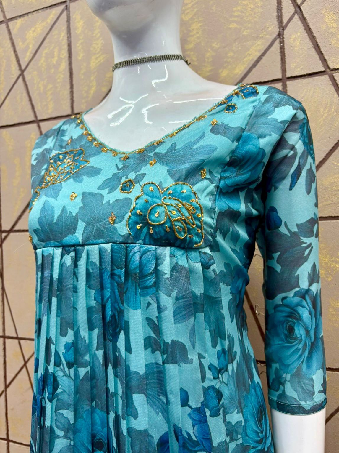 1. Alia Cut Aline Kurthi
