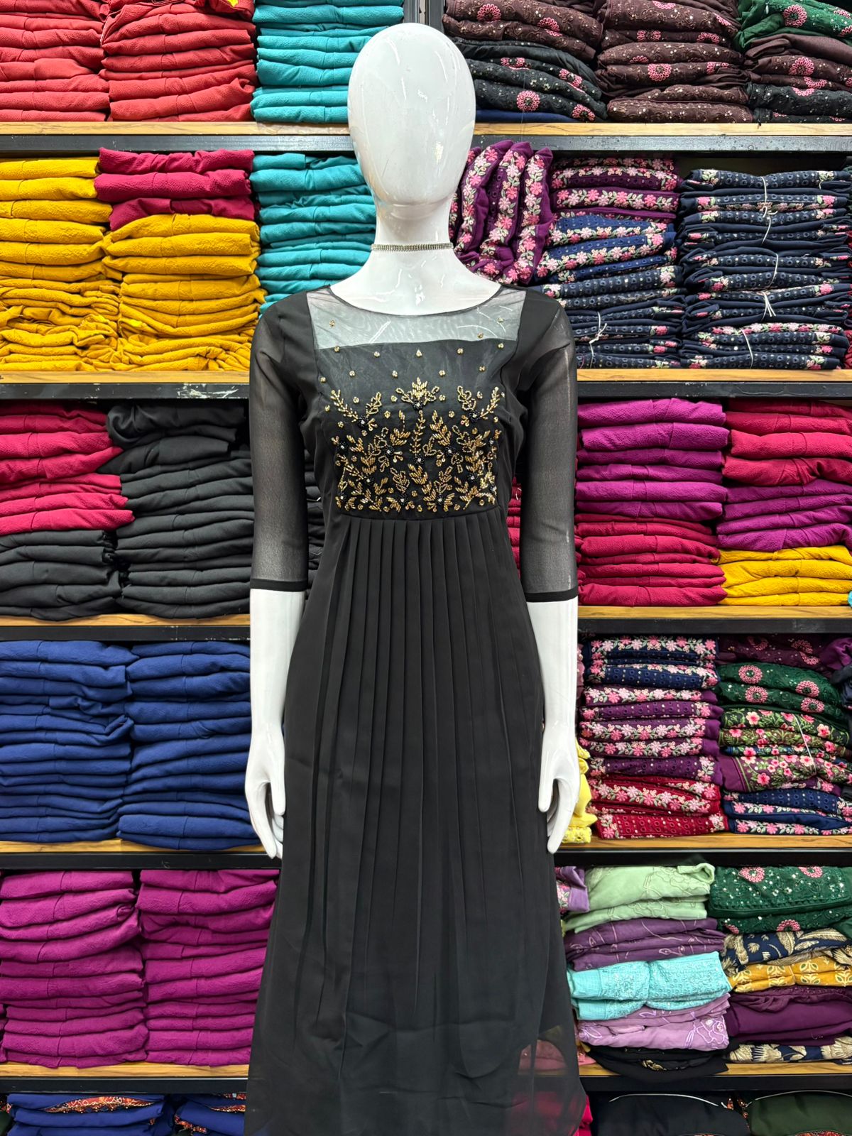 1. A Beautiful Handwork Kurthi